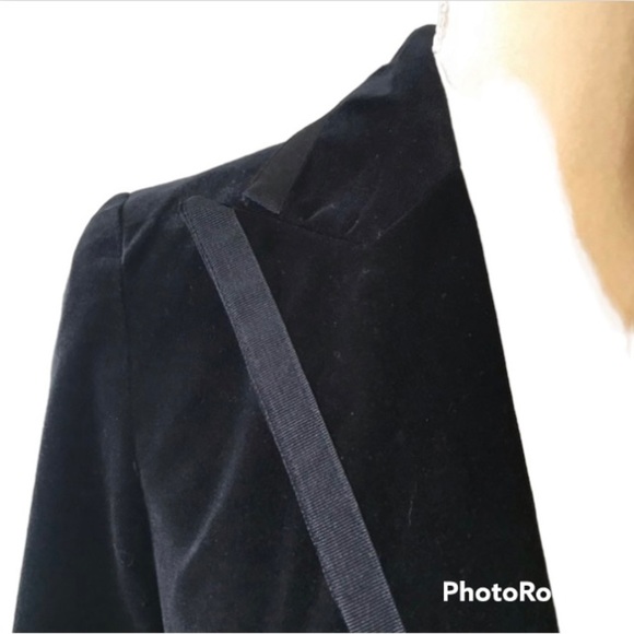George Black Velvet Blazer - Picture 3 of 6